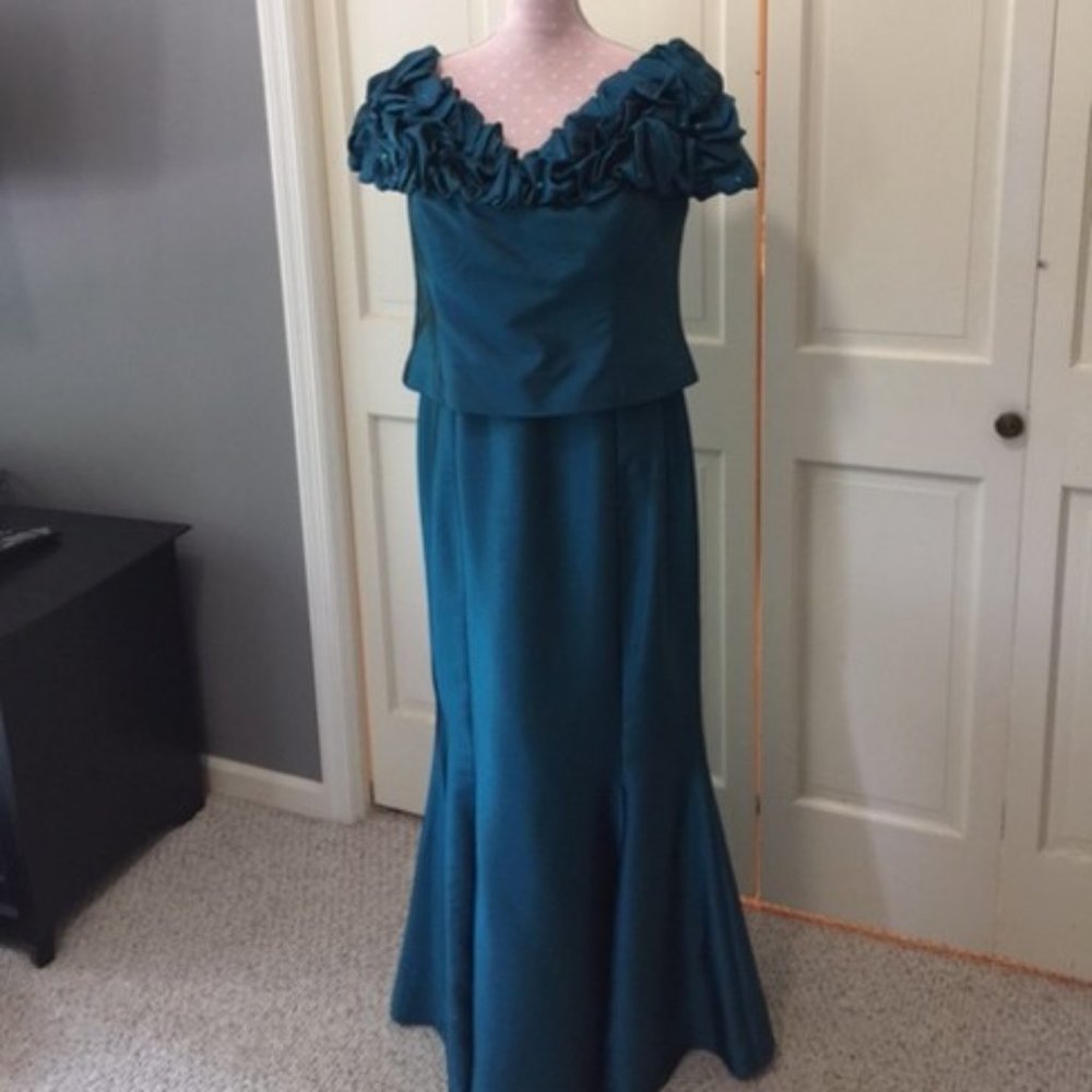 Daymore Gown